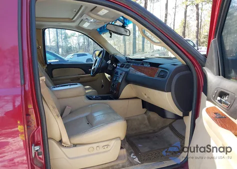 2007 Chevrolet Tahoe Lt из США, поврежденный, VIN 1GNFC13077R160344